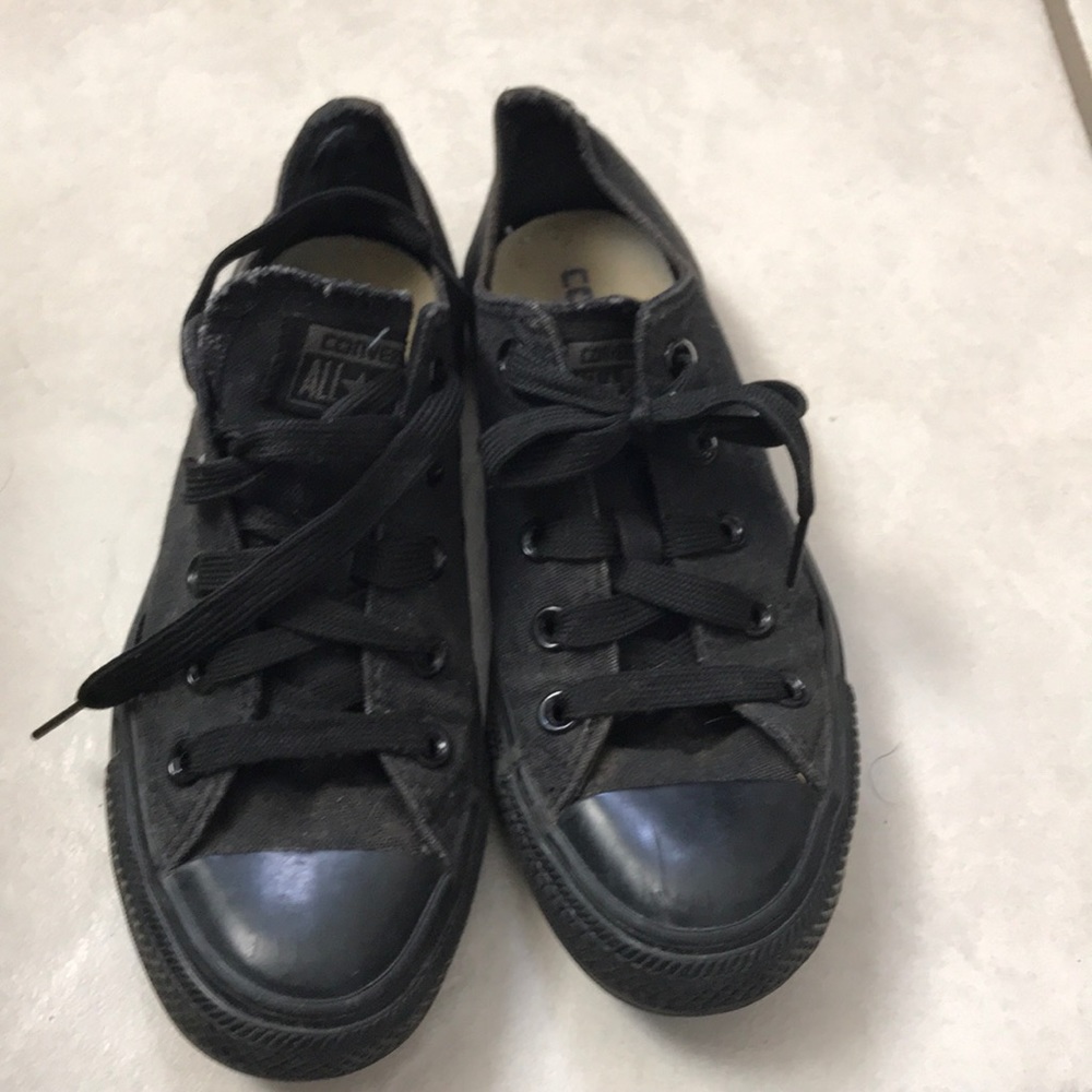 Black converse